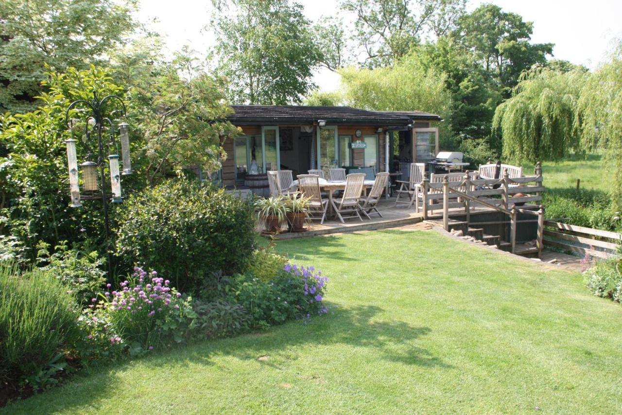 Bridge Cottage Bed And Breakfast Peterborough Esterno foto